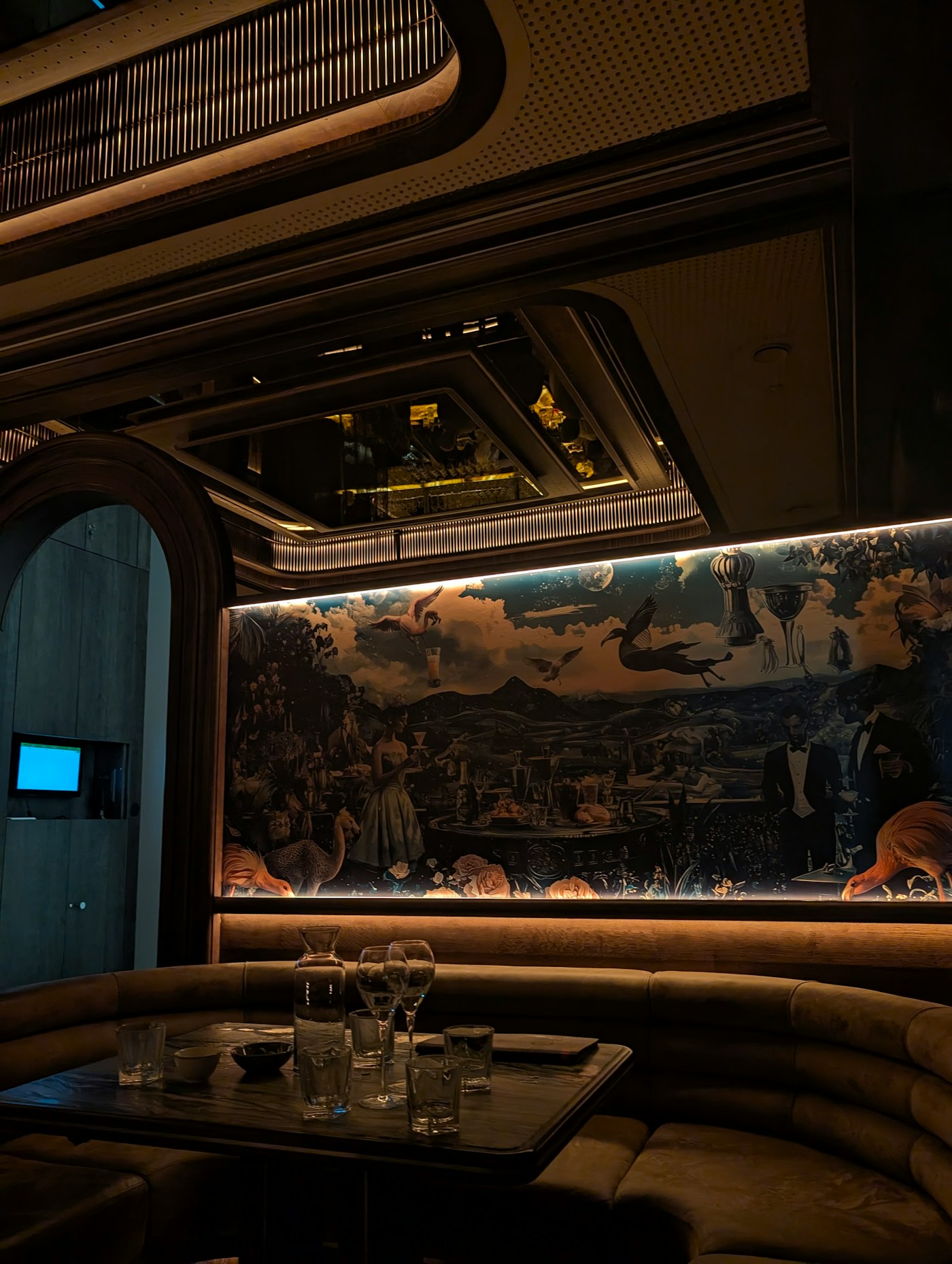 Velvet booth, private hour — Miami